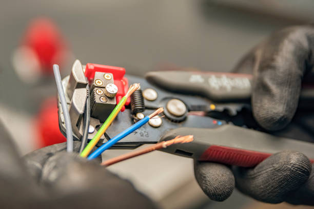 Best 24-Hour Electrician  in Coto De Za, CA